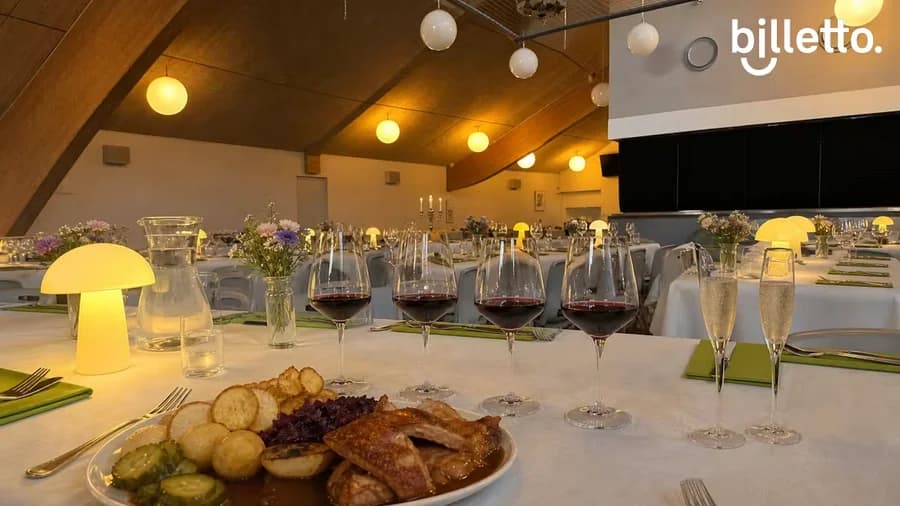 Mortensaften med fællesspisning og vinsmagning